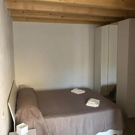 Casa All'angolo Guest house *